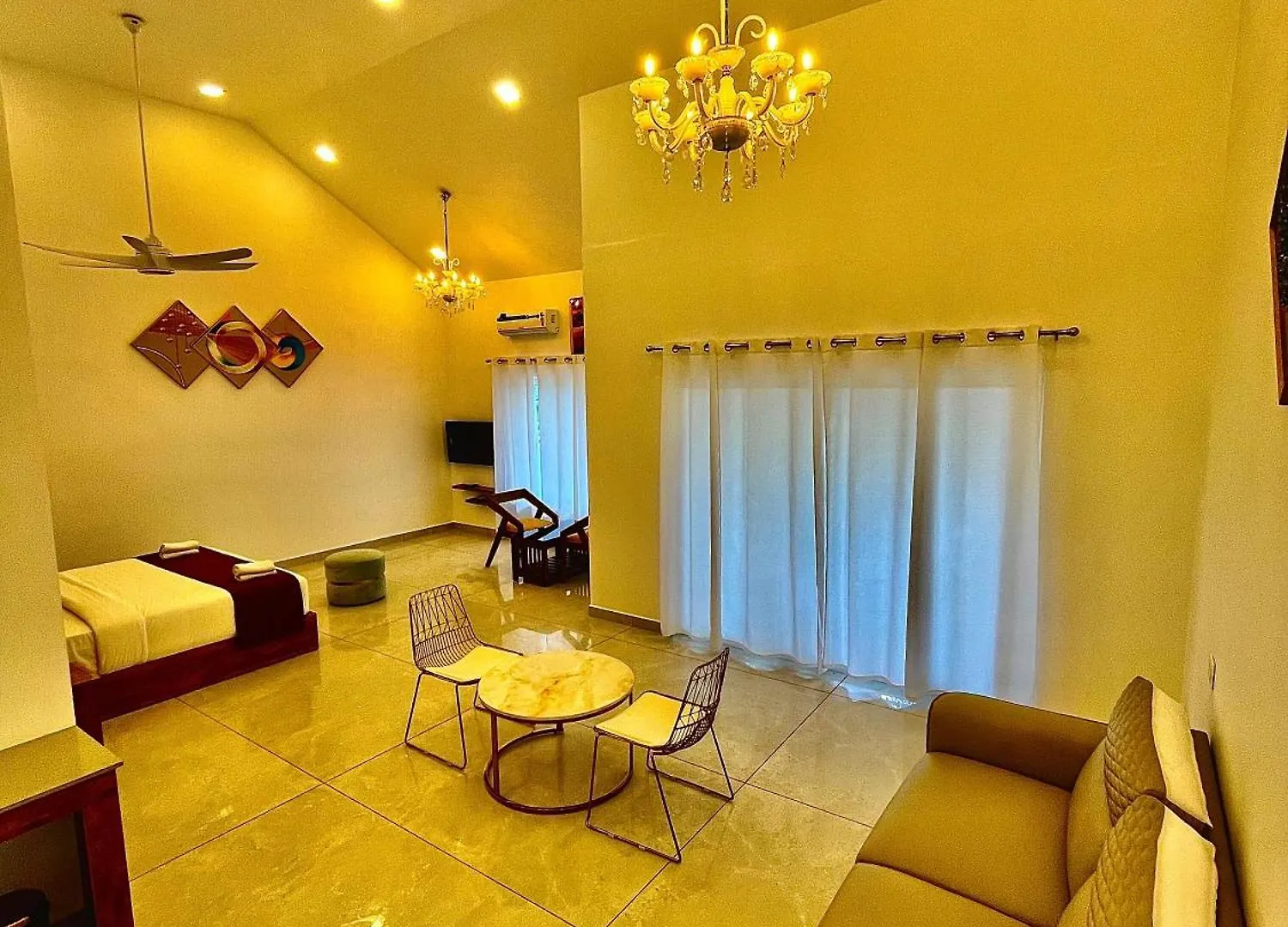Aura Springs Resort Anachal India