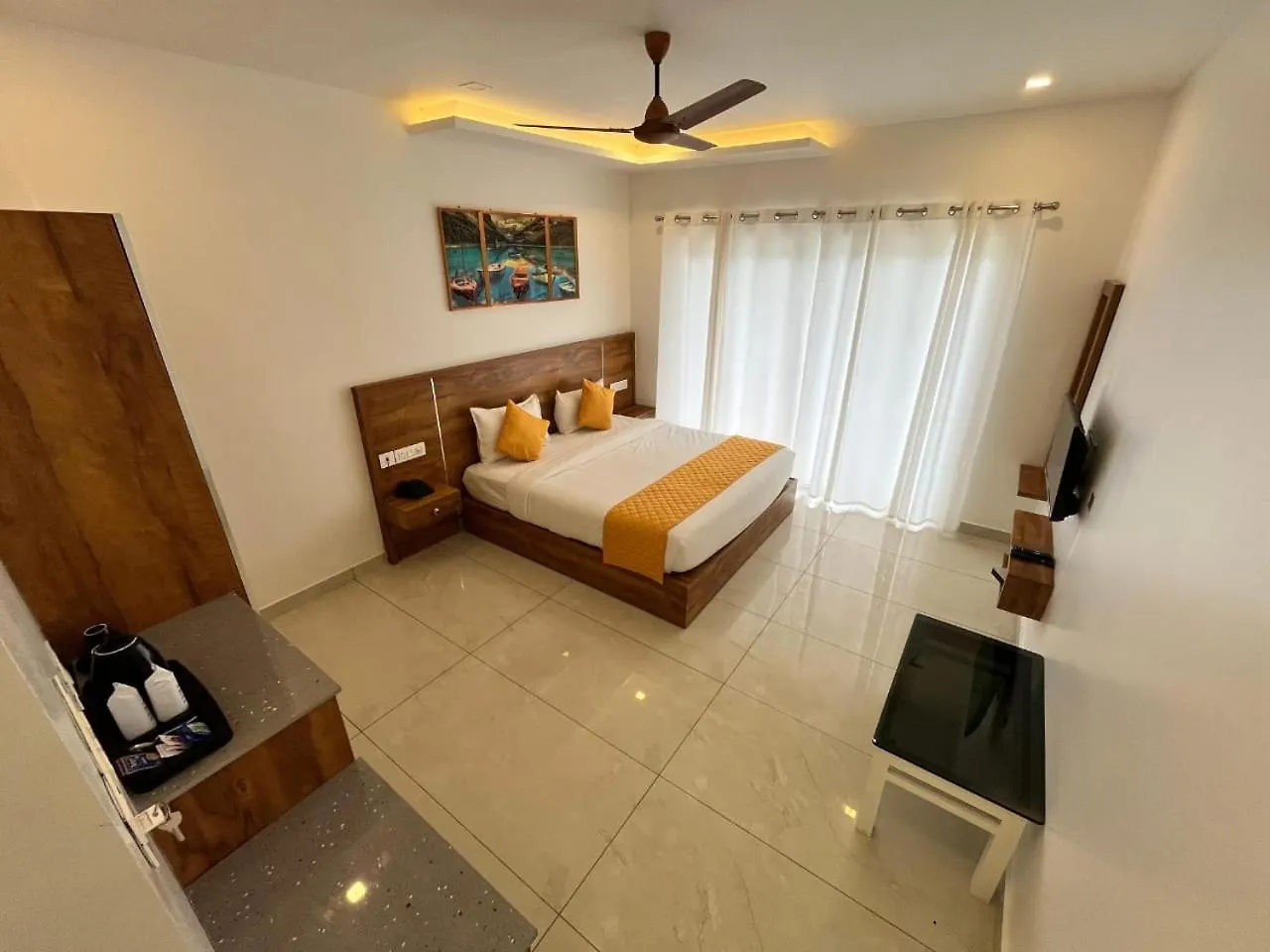 Aura Springs Resort Anachal