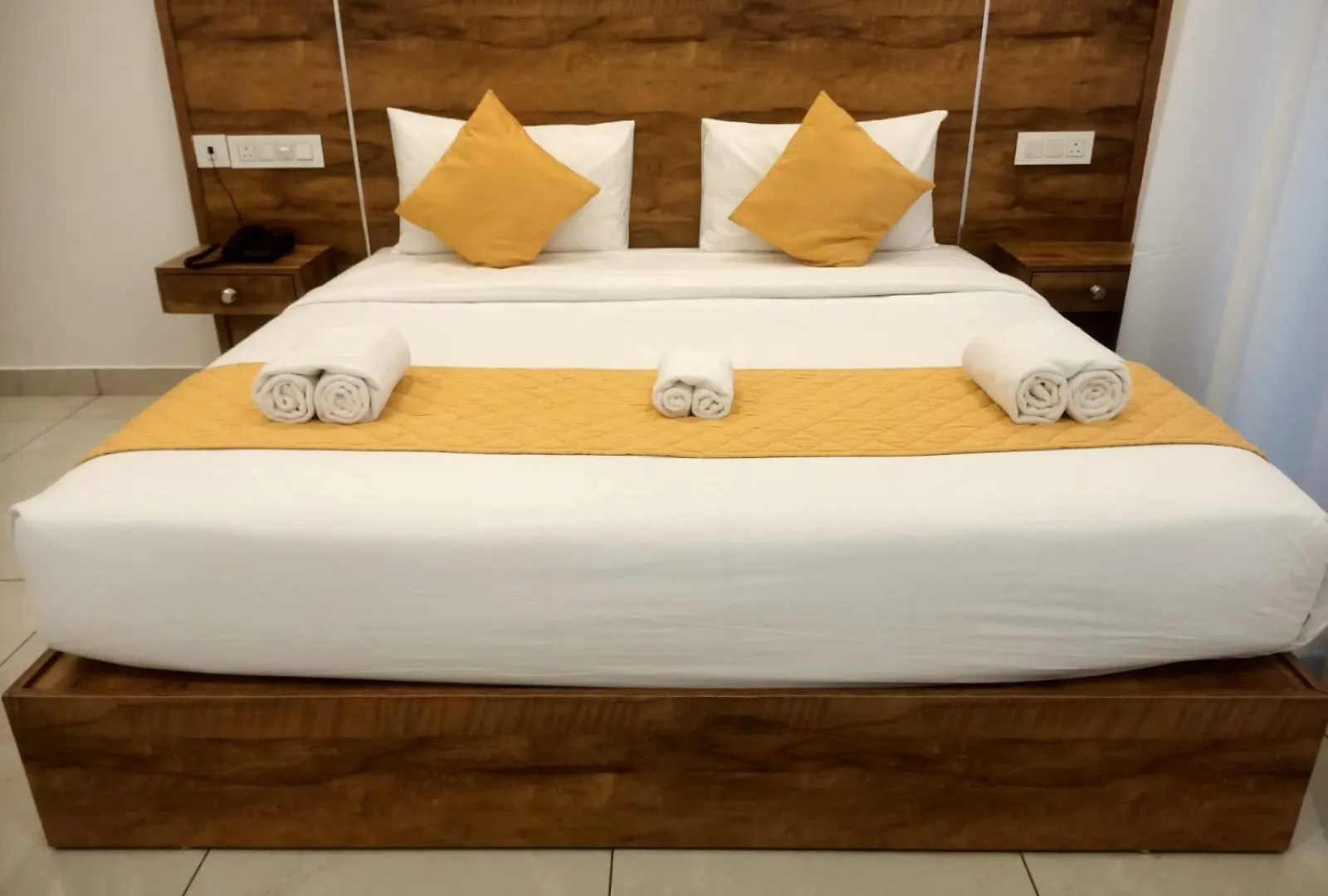 Aura Springs Resort Anachal